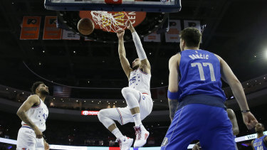 Slammin Simmons Australian S Triple Double Helps 76ers Hold Off Mavs