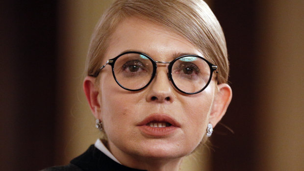 Former Ukrainian Prime Minister Yulia Tymoshenko has accused President Petro Poroshenko of corruption. 