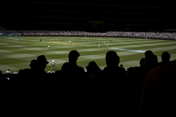 The report says the Boxing Day Test could need to be moved in future from its usual time slot due to extreme heat.