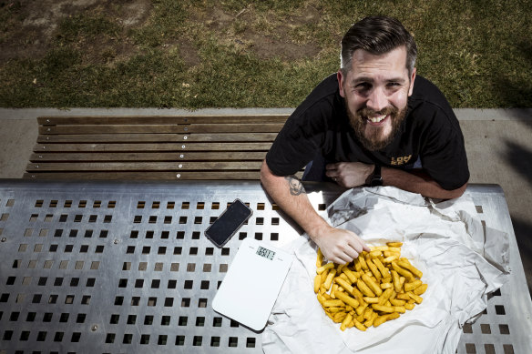 A man and his quest to eat chips.