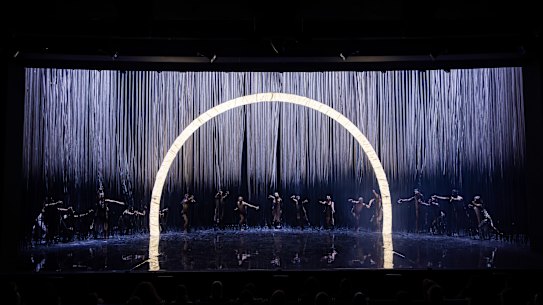 QUT has been recommended to axe its dance program (file image).