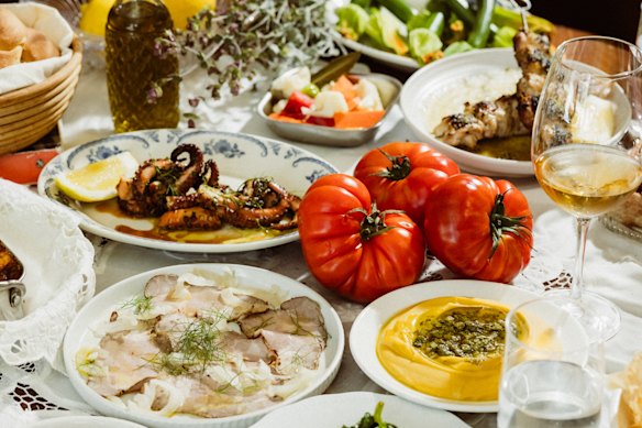 A taverna foi construída para festejar.