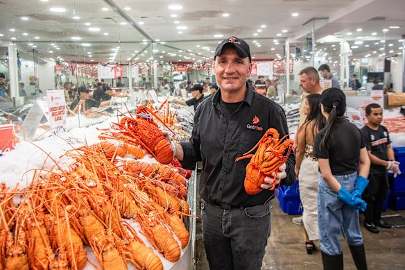 Get Fish general manager Carmelo Lombardo inspects shellfish in the pre-Christmas build-up. 