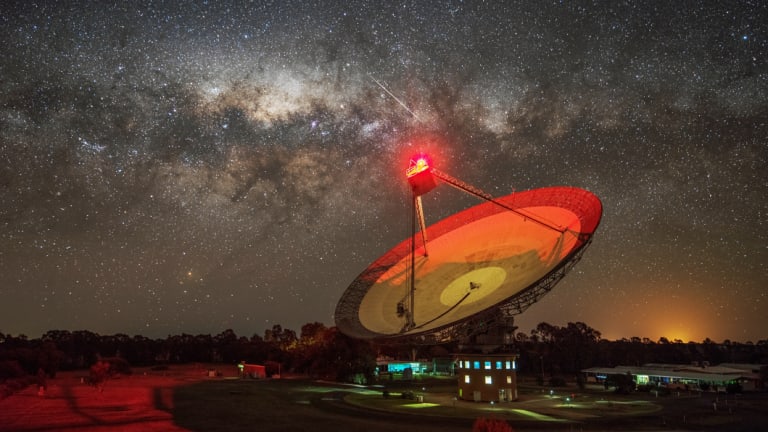 CSIRO Radio Telescope Parkes.