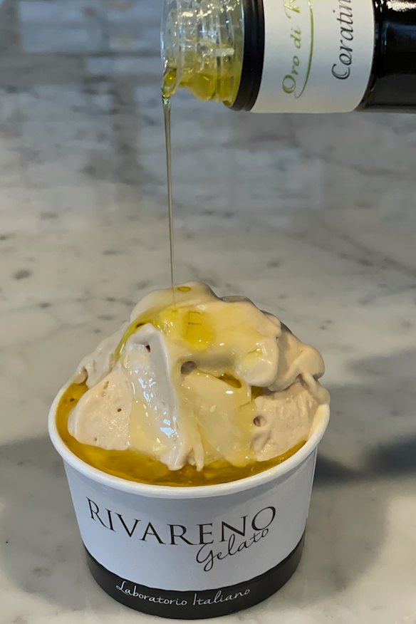 Gelato paired with extra virgin olive oil at a collaboration event between Bottega 1900 and Rivareno gelato.