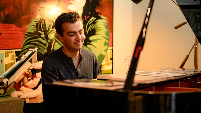 Pianist Sterling Nasa invited by Justin Hurwitz for La La Land concert in Los Angeles