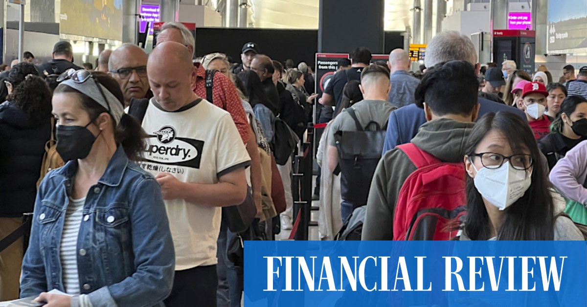 afr.com - Peter Campbell - '20,000 lost bags': Airline seeks $19m from Heathrow in baggage chaos