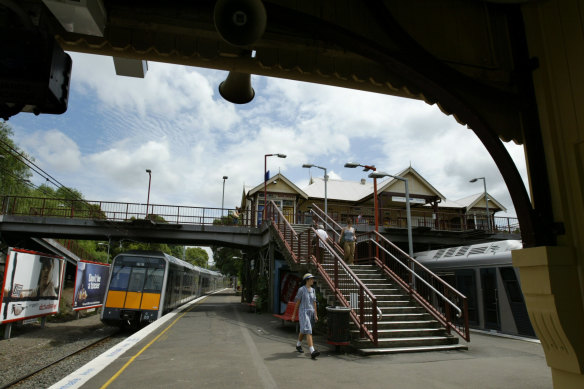 Buildings could be zoned up to 45 storeys around Gordon station.