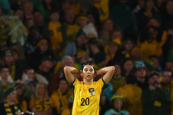 All rise ...  a nation behind Sam Kerr. 