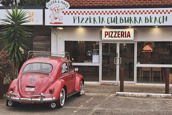 Terra & Mare Pizzeria in Culburra Beach.