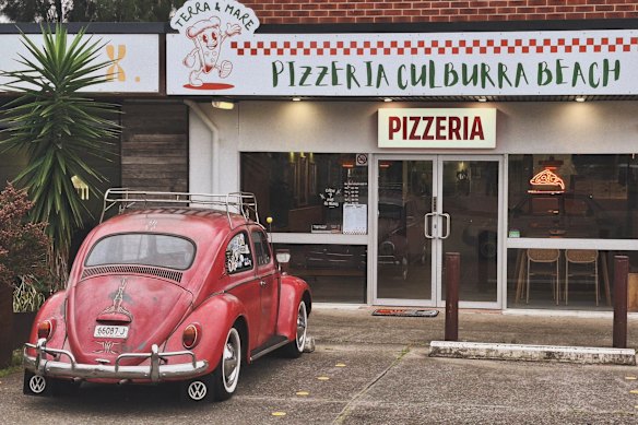 Terra & Mare Pizzeria in Culburra Beach.