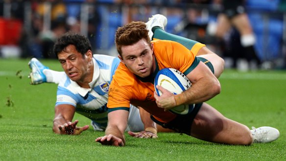 Last year’s breakout star, Andrew Kellaway, has re-signed in Australia. 