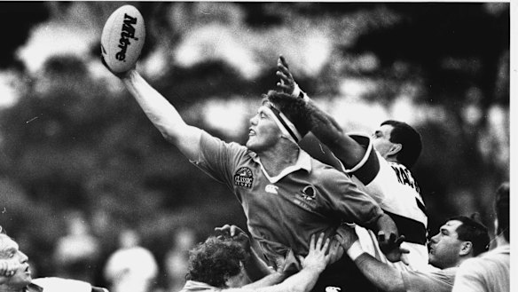 The Waratahs play Francois Pienaar’s Transvaal in Super 10 in 1993.