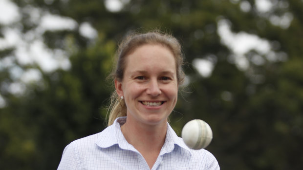 Claire Polosak is the fourth umpire in the third Test.