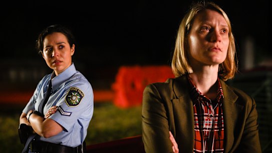 Younger Millie Farah (Kat Hoyos), Younger Georgia Cooke (Mia Wasikowska) in The Killings at Parrish Station.