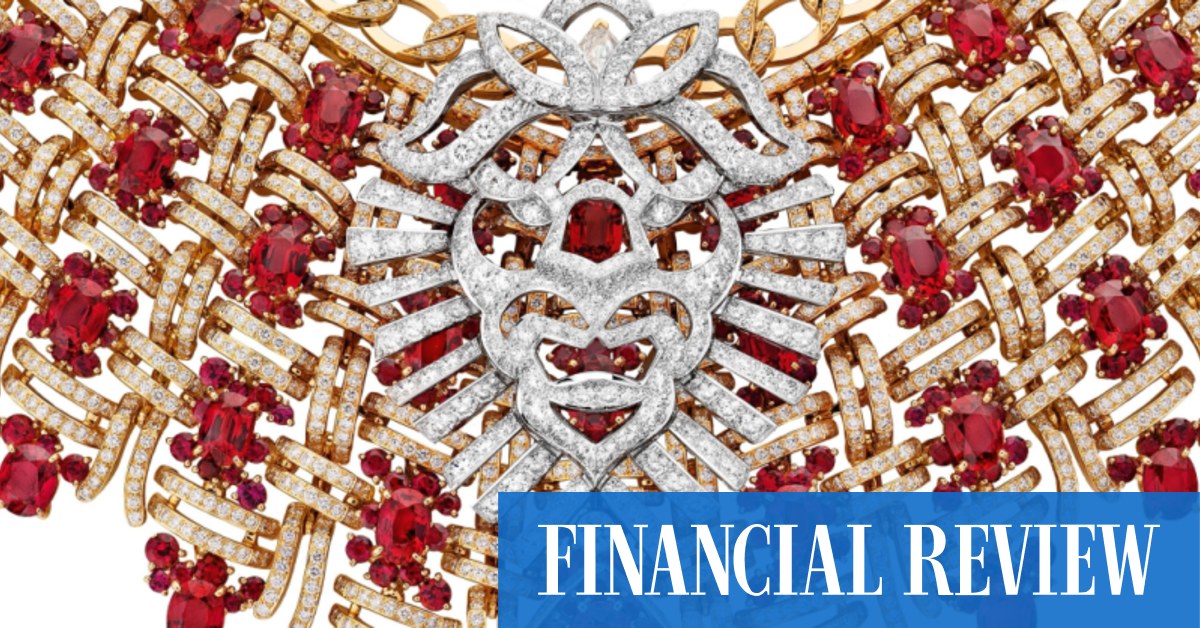 Tweed de Chanel weaves 64 new high jewellery designs into its