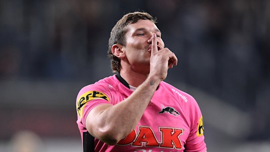 Penrith centre Brent Naden received an apology from one of the fans who allegedly abused him during an NRL match last month.