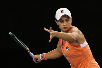 Even Serena Williams is barracking for Ashleigh Barty
