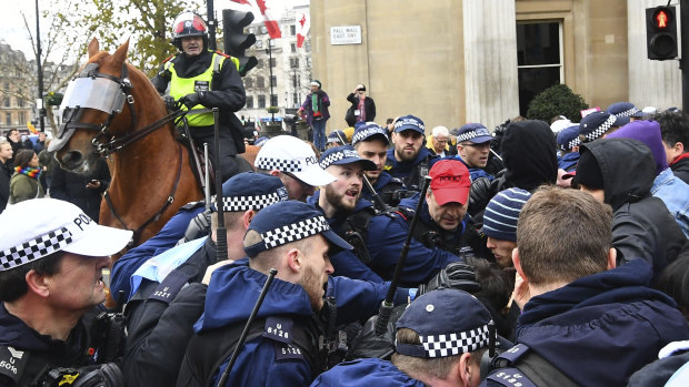 The "Brexit Betrayal Rally" led by English far-right activist Tommy Robinson and UKIP leader Gerard Batten, faced an anti-fascist counter-demonstration in central London.