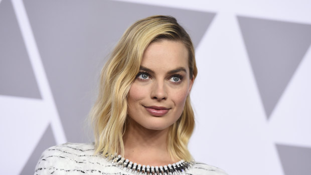 Margot Robbie is to join Nicole Kidman and Charlize Theron in a film about Fox News.