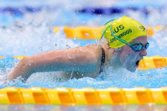 The 16-year-old claimed silver in her Paralympic debut. 