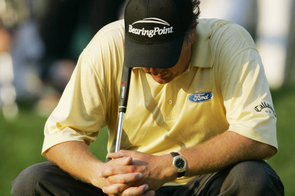 Mickelson on the 18th at Winged Foot in 2006.