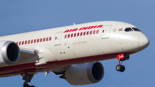 An Air India 787 Dreamliner approaching Melbourne Airport. 