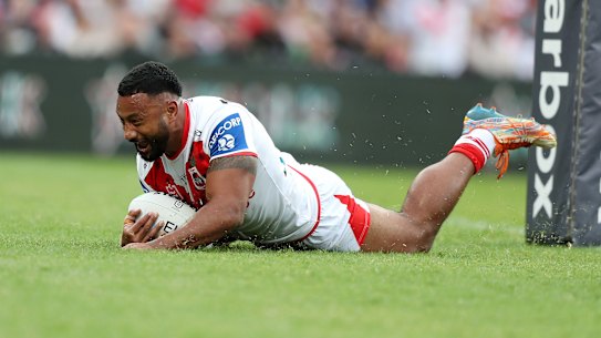 Dragons player Francis Molo.