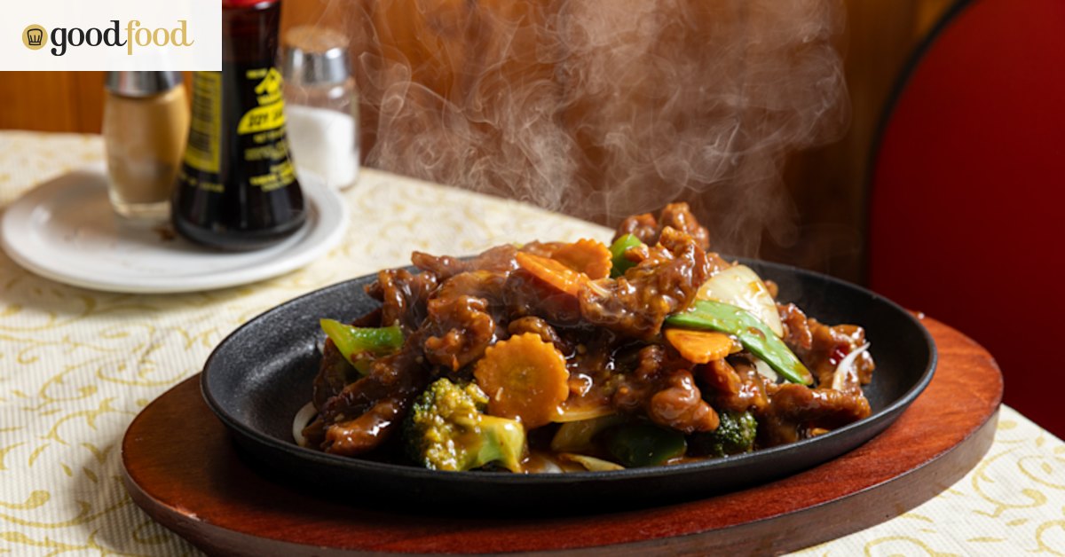 Open since the ’70s, this family-run retro Chinese restaurant still sizzles in the suburbs