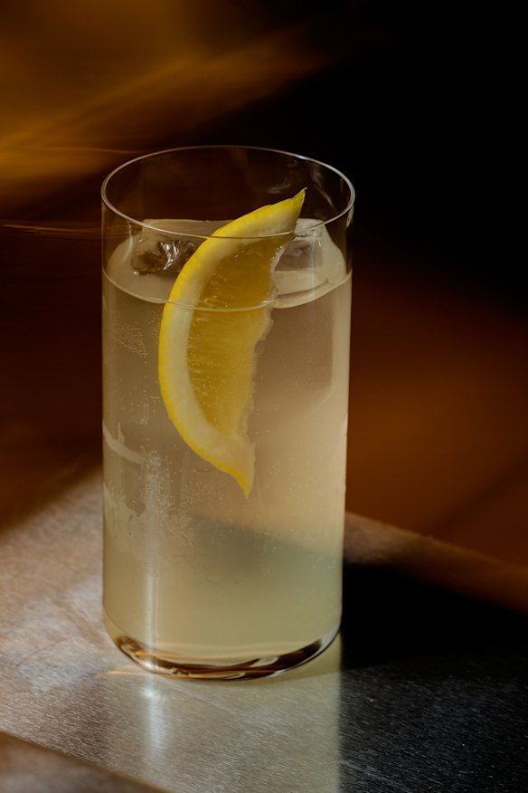 The drinks list centres on crisp, unfussy highballs like this one made with yuzu gin, yuzushu liqueur and hojicha vinegar.