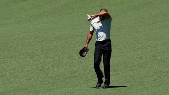 Tiger Woods shot 82 in the third round.