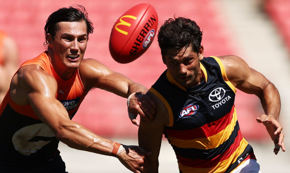 Giants defender Isaac Cumming (left) is a free agent in 2024.