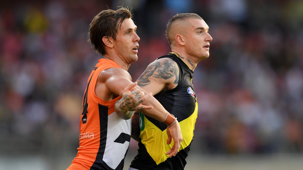 Giants tagger Matt de Boer (left) has been ruled out for eight weeks with a fractured shoulder.