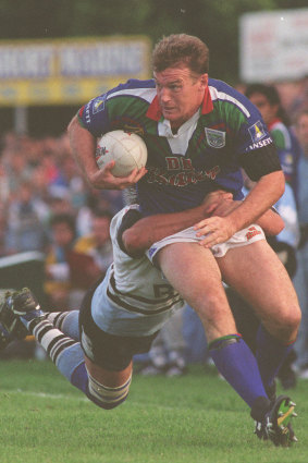 Sir John Kirwan in action for the Auckland Warriors against Cronulla after switching codes in 1995. 