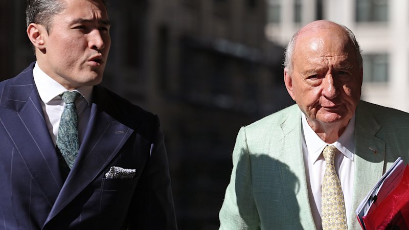 Alan Jones trial hears complainant told friend he was “in love with” him