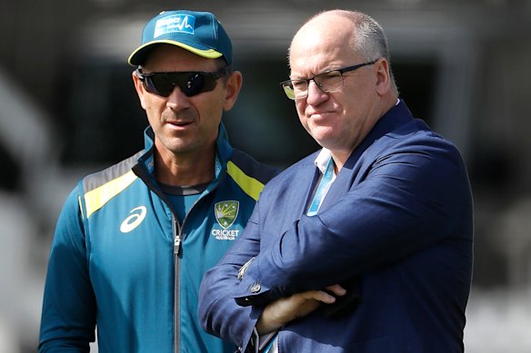 Former Cricket Australia chairman Earl Eddings with Justin Langer on the Ashes tour in 2019.