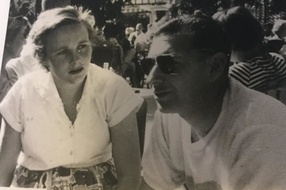 Esdale Davis with wife Val in Surfers Paradise, 1955. 