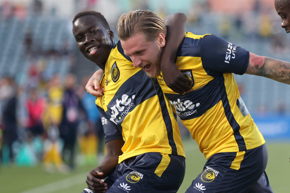 Jason Cummings and Garang Kuol have put forward a strong case for Socceroos selection.