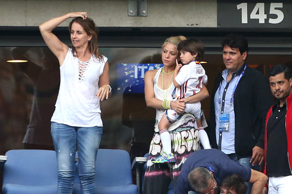 Shakira (centre) with ex-husband Gerard Pique’s mother Montserrat Bernabeu (left).