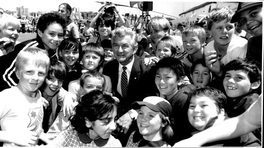 Bob Hawke surrounded by children at Bondi Public and Plunkett Street schools in 1985.