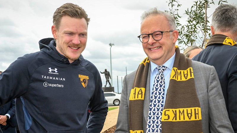 Hawks prepare for round one ‘theatre’ after Dons’ Weddle contract offer, failed Merrett play