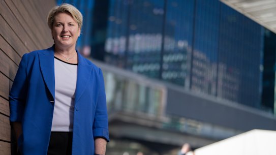 Liberal MP Mary Aldred has upbraided her colleague Andrew Hastie over his defection from the shadow ministry.