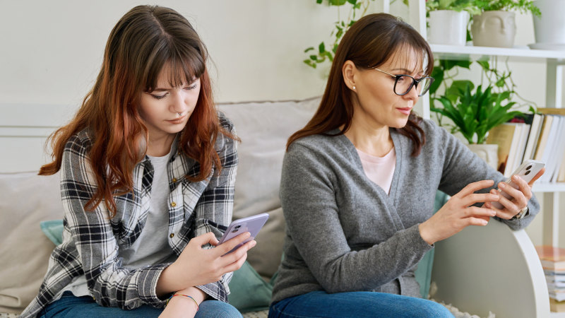 Worried about your tween’s screen time? Check your own