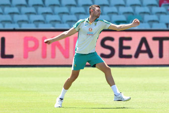 Josh Hazlewood trains in the SCG Nets on Monday.