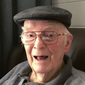 Allan Sheldon thought he was having a heart attack but his nursing home gave him Panadol. 