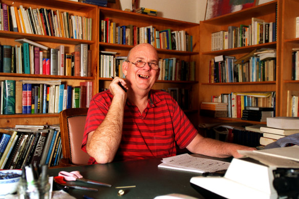 Les Murray at home in Bunyah in 1996.