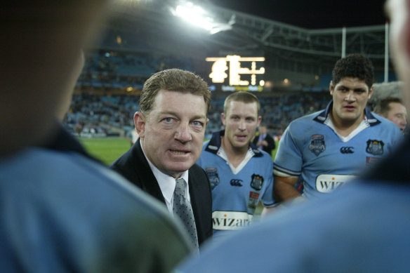 Phil Gould rallies his troops as NSW coach in 2004.