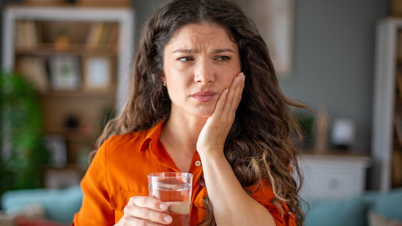 Dentists urge Australians to watch for subtle signs of untreated dental decay
