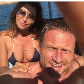 Jodhi Meares and Sydney property developer make their romance public with a "debut selfie" on Instagram.