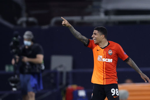 Dodo celebrates the icing on the cake for Shakhtar Donetsk, scoring the fourth and final goal in a 4-0 win which could have been even more convincing.